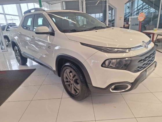 FIAT TORO 2.0 16V TURBO DIESEL FREEDOM 4WD AT9 FIAT TORO 2.0 16V TURBO DIESEL FREEDOM 4WD AT9
